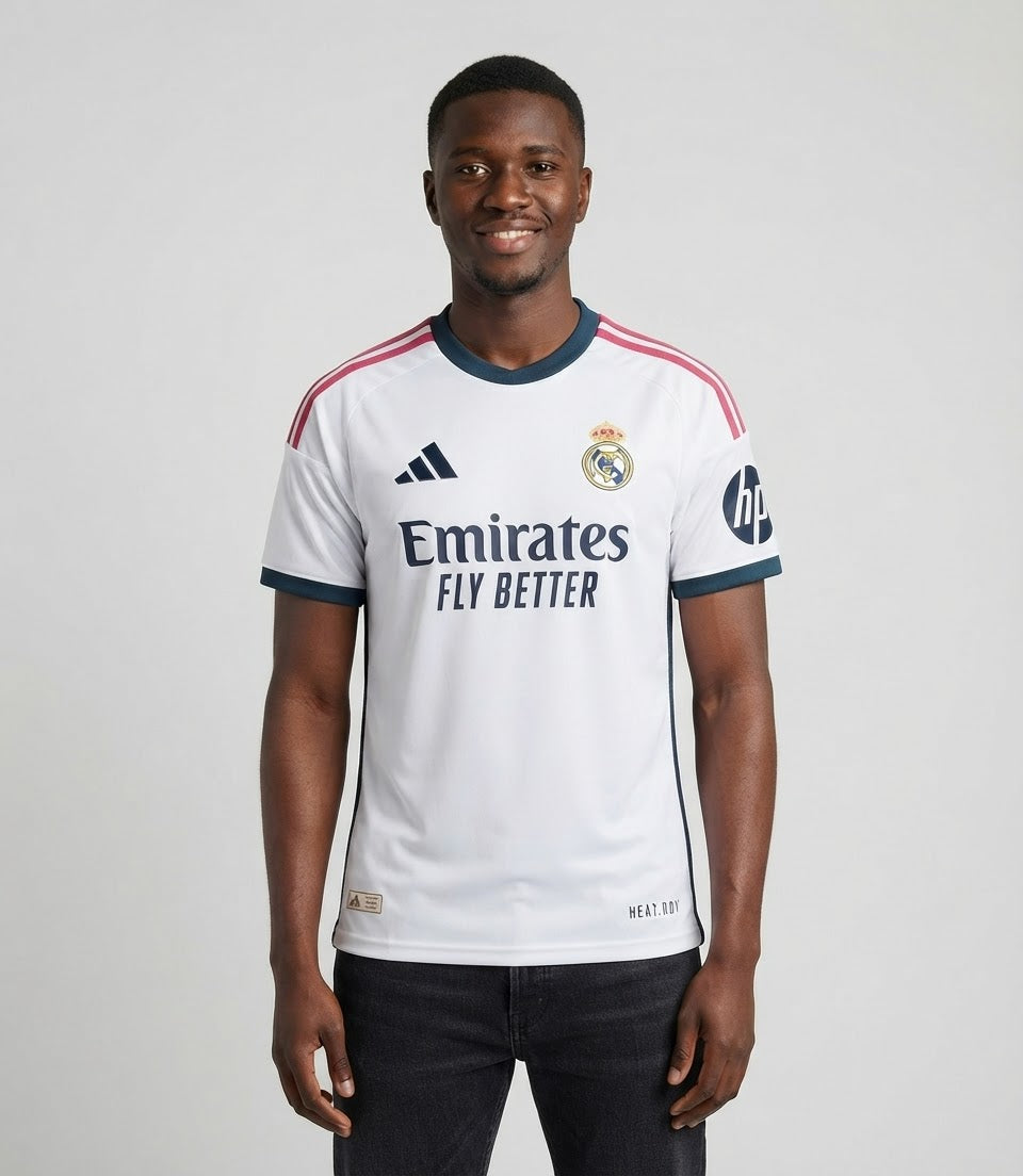 Maillot Real Madrid Domicile Blanc – porté